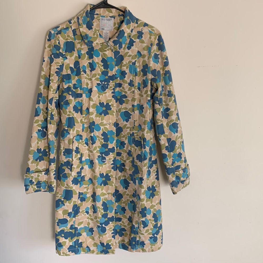 Old Navy long floral blazer size medium!